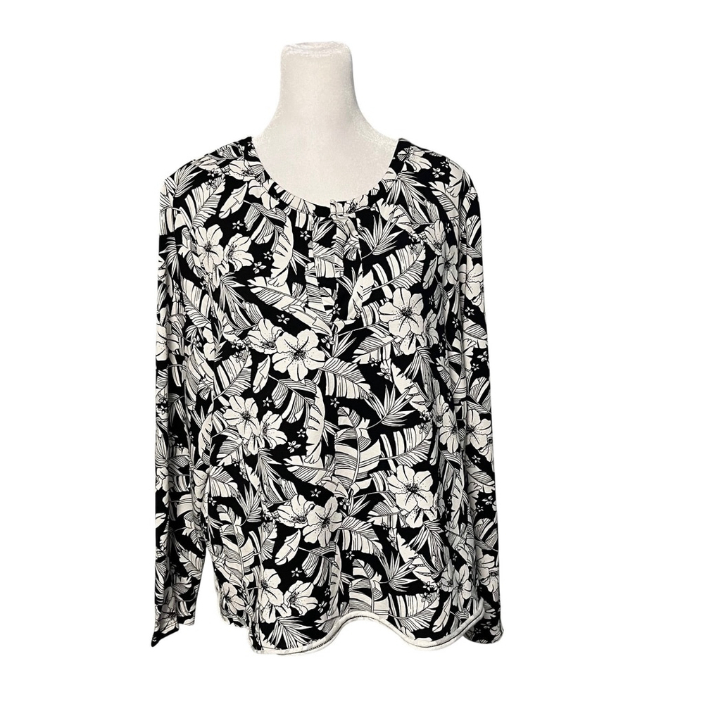 AnyBody Black White Floral Palm Cozy Knit Pullover Top Size Medium